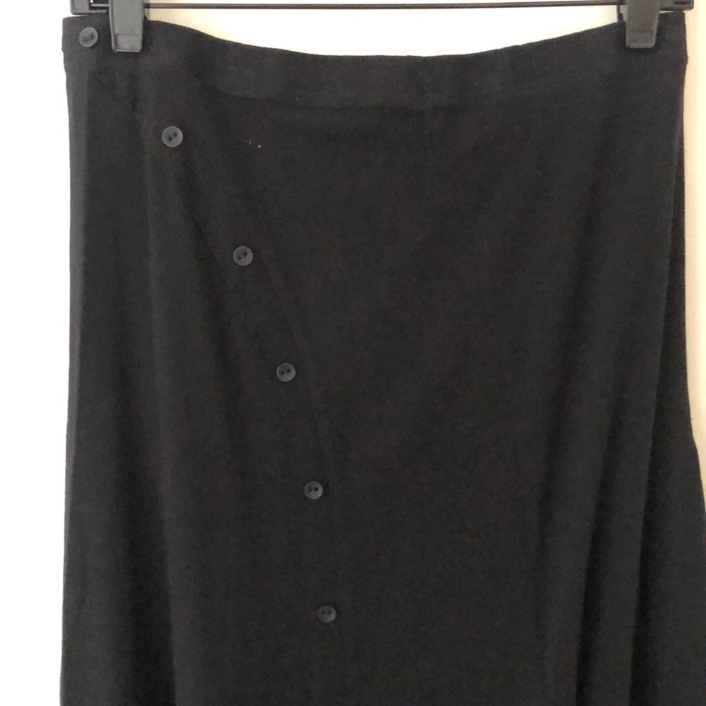 Black skirt